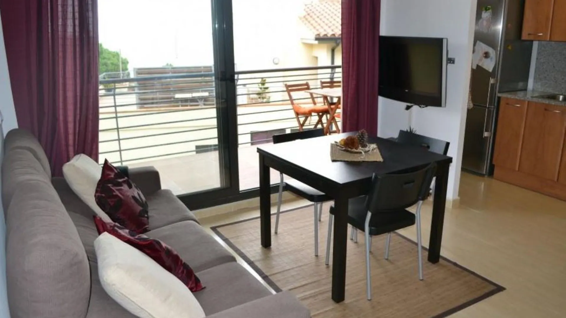 Apartment In Llanca, Girona 103573 By Mo Rentals  Льянсса